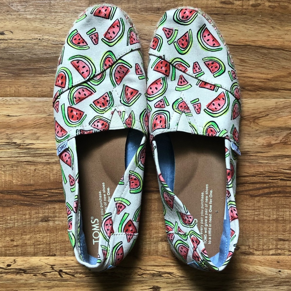 TOMS shoes